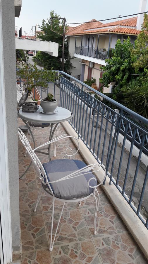 Family Apartments Missolonghi Екстер'єр фото