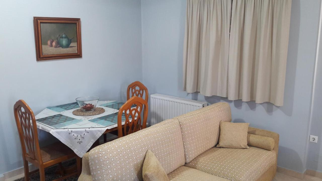 Family Apartments Missolonghi Екстер'єр фото