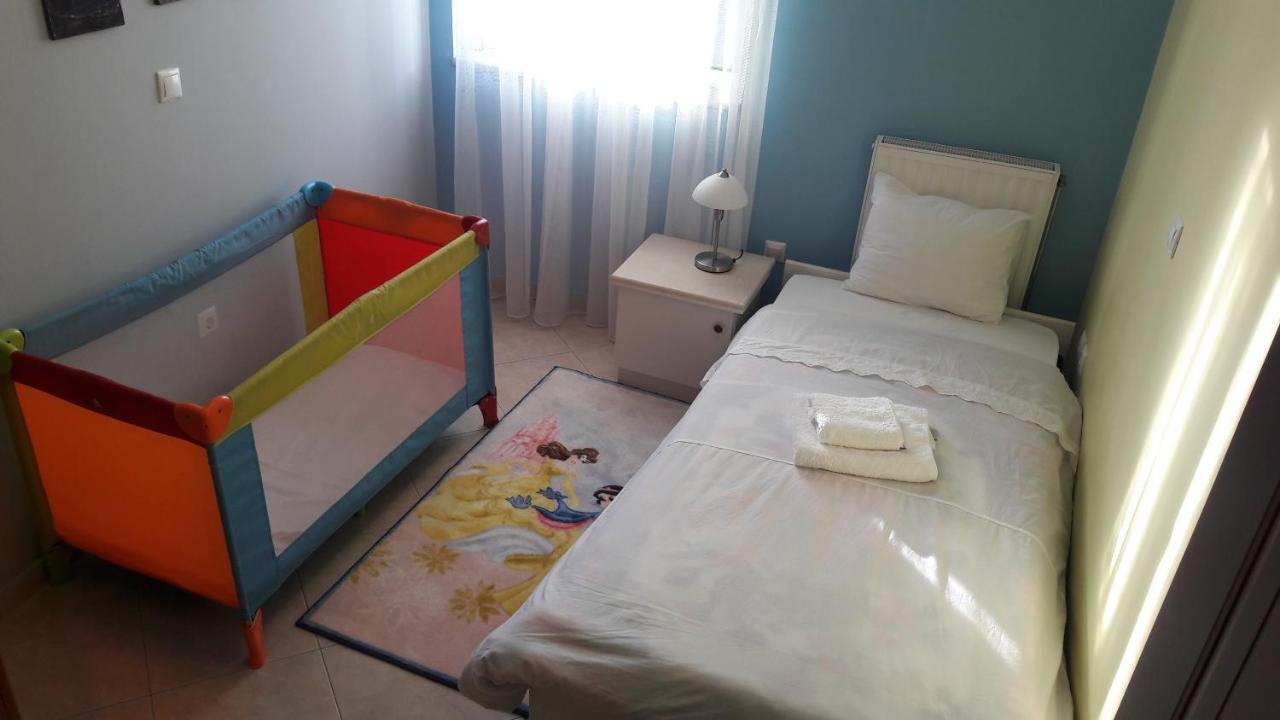 Family Apartments Missolonghi Екстер'єр фото